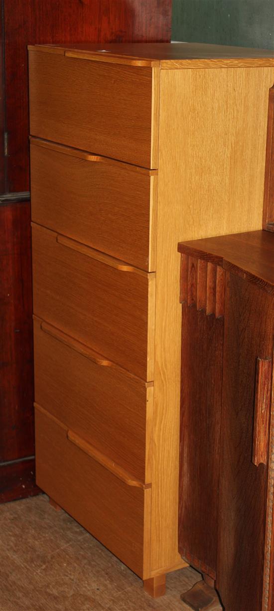 Heals oak chest of drawers
